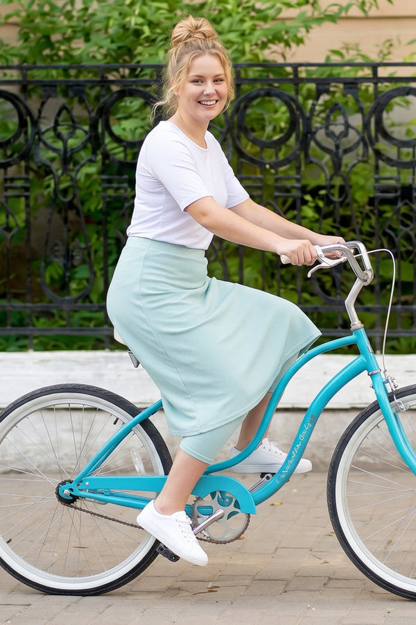 Model wearing Nuggles® 31" All-Sport Skirt in Mint
