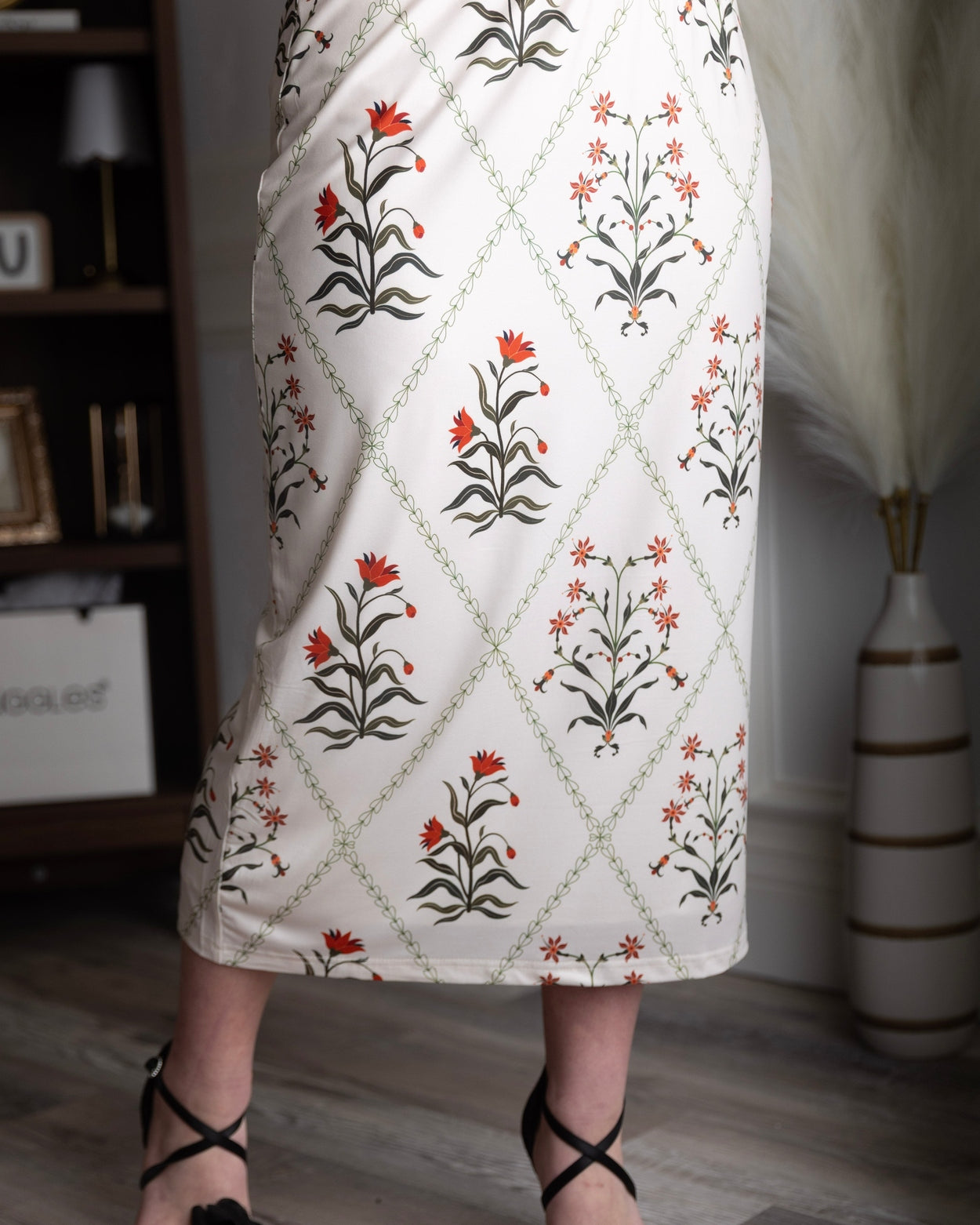 31" Lightweight Lined Pencil Skirt in Ivory Spring- Final Sale nuggles-clothing