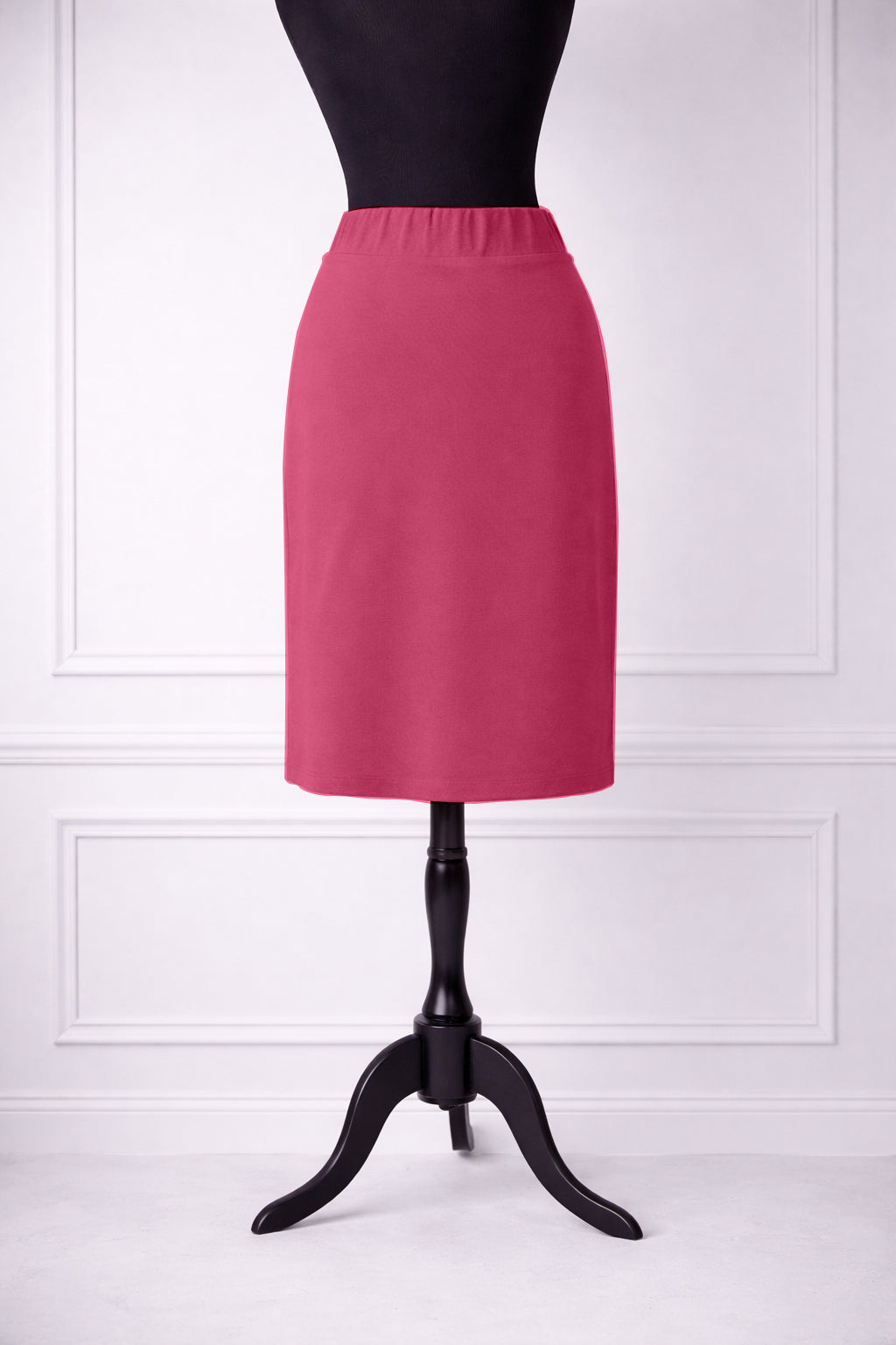 Model wearing Nuggles® 25" Relaxed Skirt in Pink