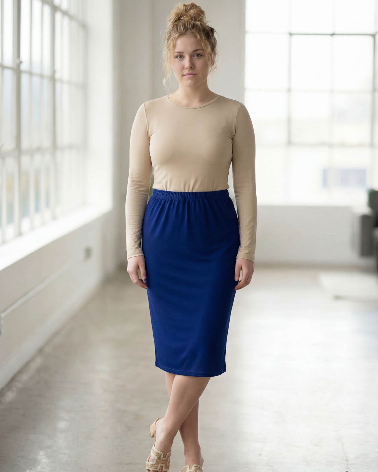 Model wearing Nuggles® 27" Classic Skirt in Dark Royal