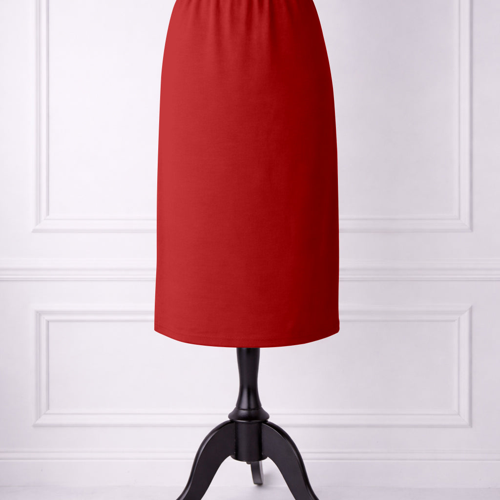 Nuggles® 27-inch classic skirt elastic waistband and straight silhouette