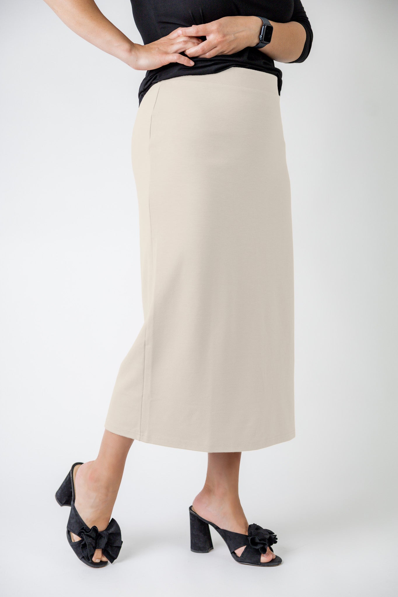 model wearing the Nuggles® Relaxed Midi Skirt in 31" length – modest and classic knit skirt.