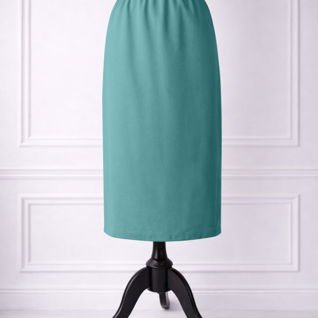 Nuggles® 31-inch classic skirt elastic waistband and straight silhouette