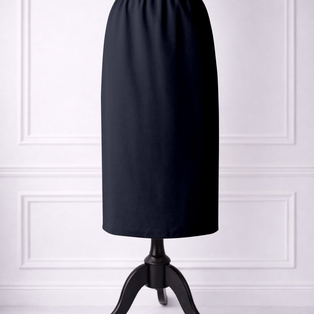 Nuggles® 31-inch classic skirt elastic waistband and straight silhouette