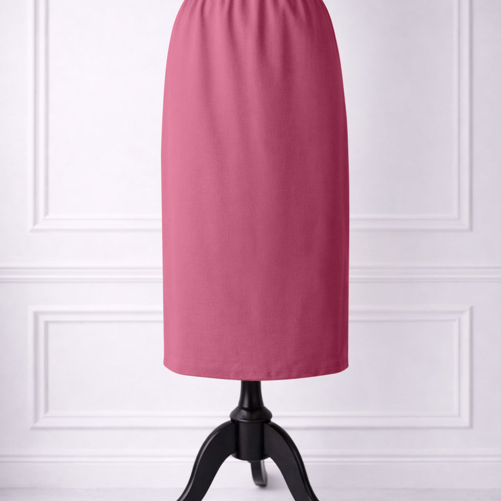 Nuggles® 31-inch classic skirt elastic waistband and straight silhouette