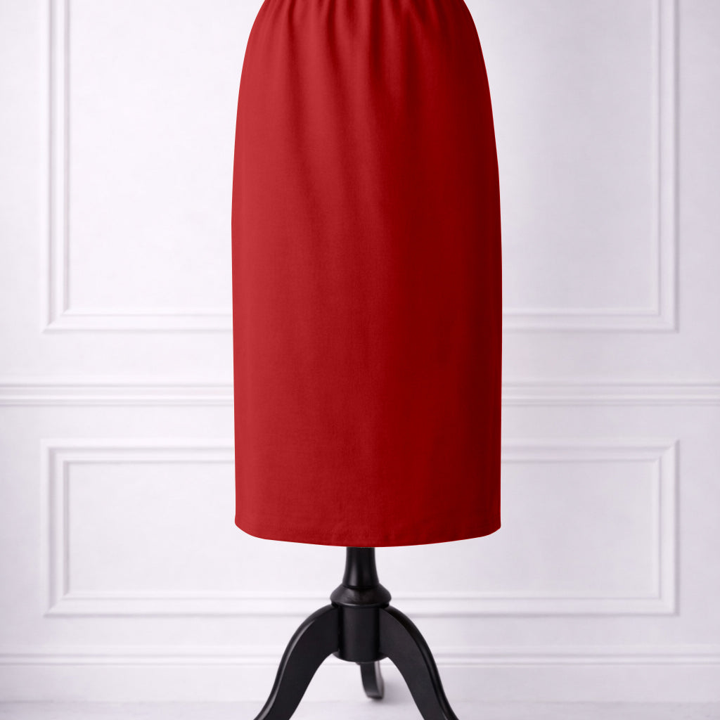 Nuggles® 31-inch classic skirt elastic waistband and straight silhouette