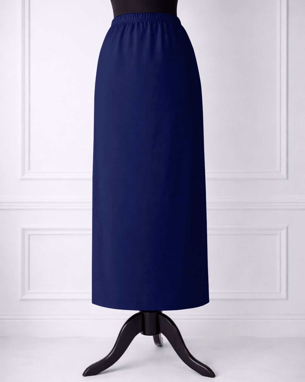 Stock photo of our Nuggles® 34-inch classic skirt elastic waistband and straight silhouette in Dark Royal
