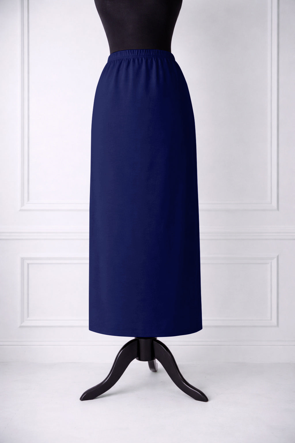 Stock photo of our Nuggles® 34-inch classic skirt elastic waistband and straight silhouette in Dark Royal
