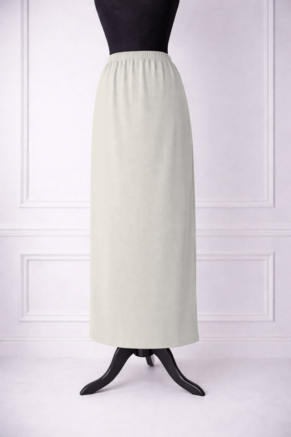 Stock photo of our Nuggles® 36-inch classic skirt elastic waistband and straight silhouette in Off White