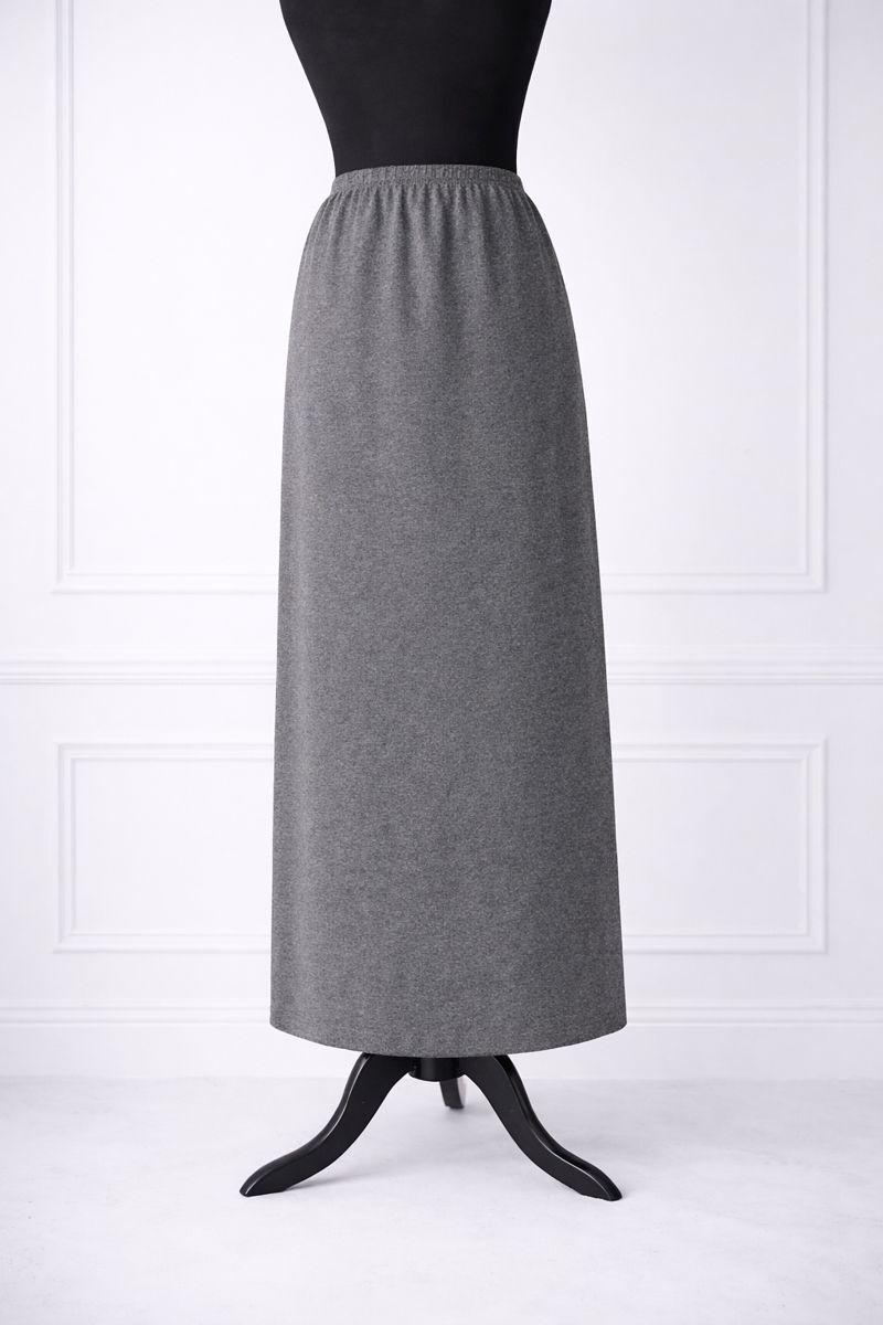 Stock photo of our Nuggles® 36-inch classic skirt elastic waistband and straight silhouette in Heather Grey