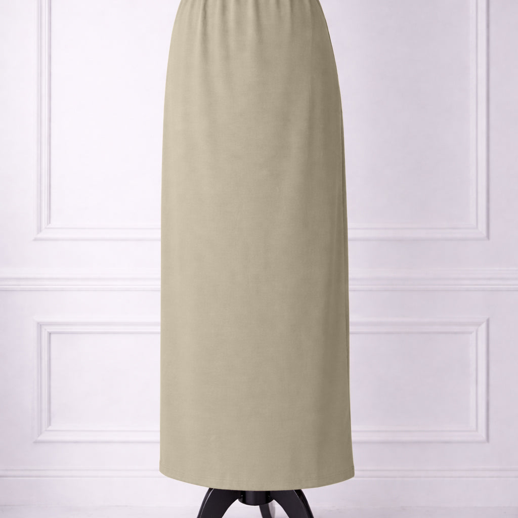 Nuggles® 36-inch classic skirt elastic waistband and straight silhouette