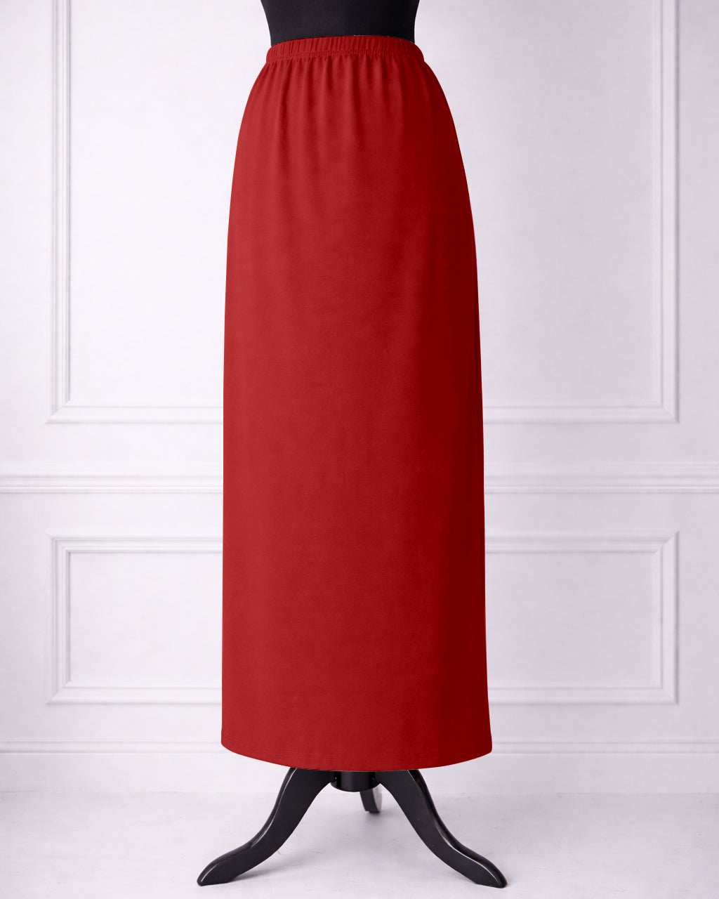 Nuggles® 36-inch classic skirt elastic waistband and straight silhouette