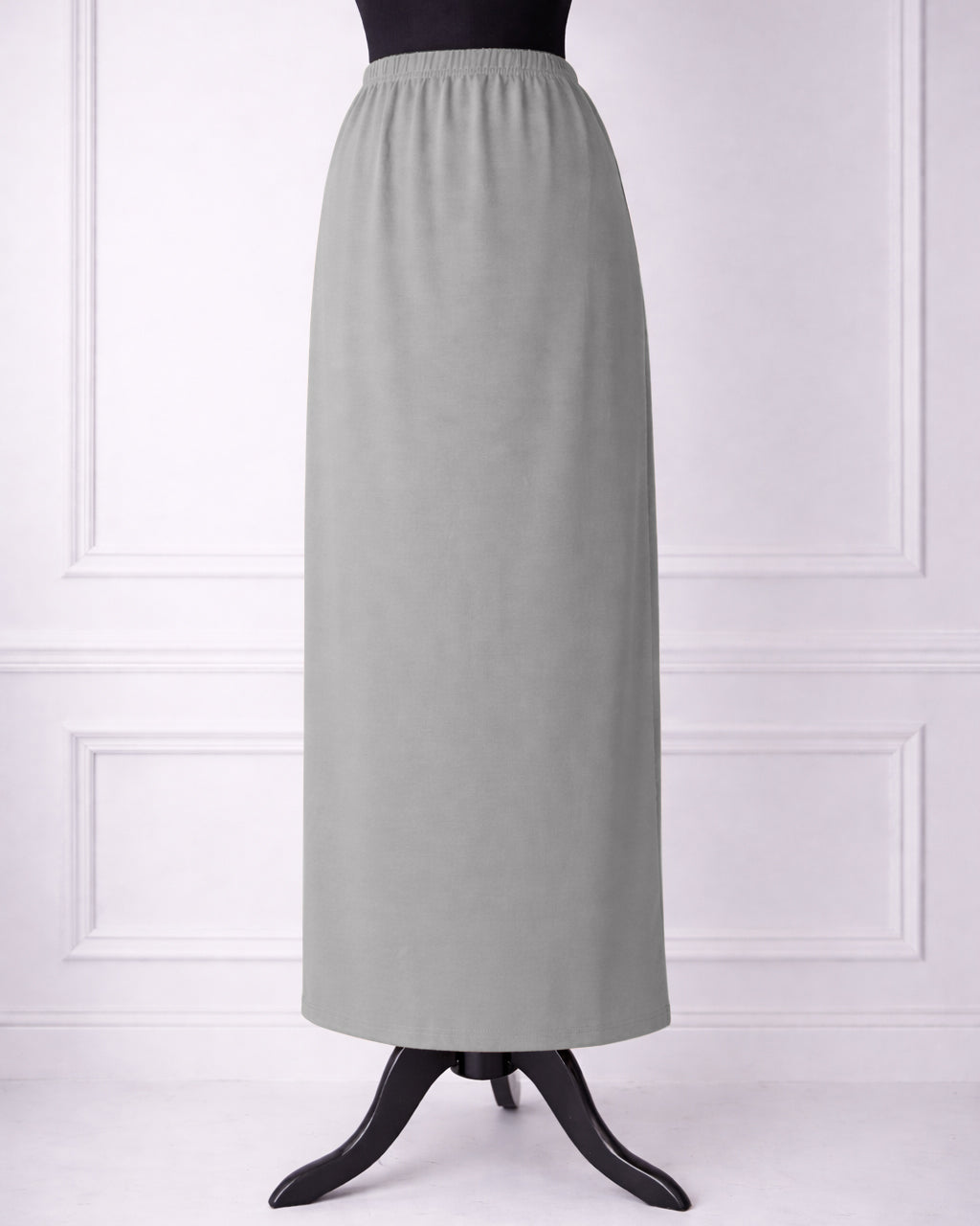 Nuggles® 36-inch classic skirt elastic waistband and straight silhouette