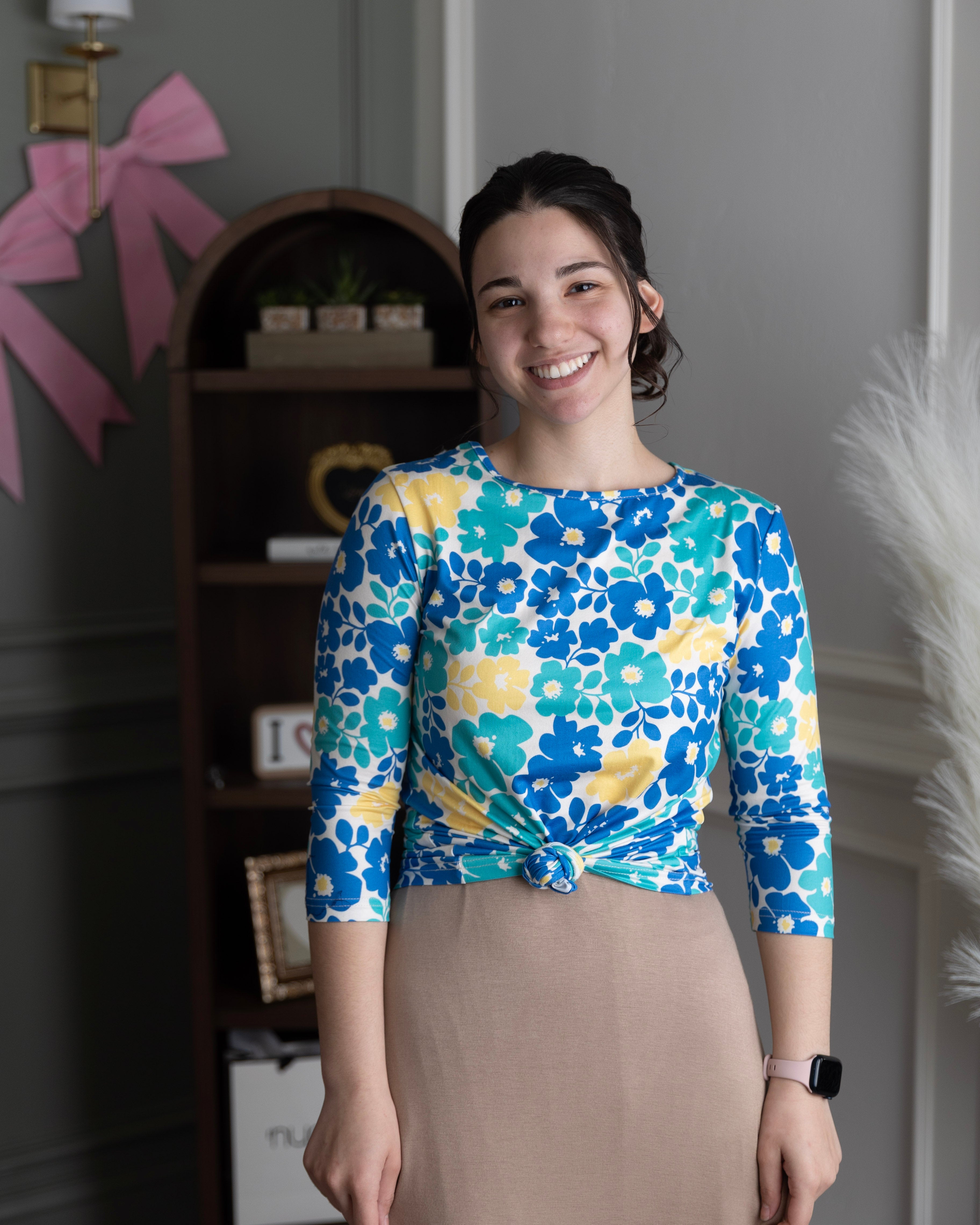 Model wearing Nuggles® 3/4 Essential Tee in Lakeside Garden