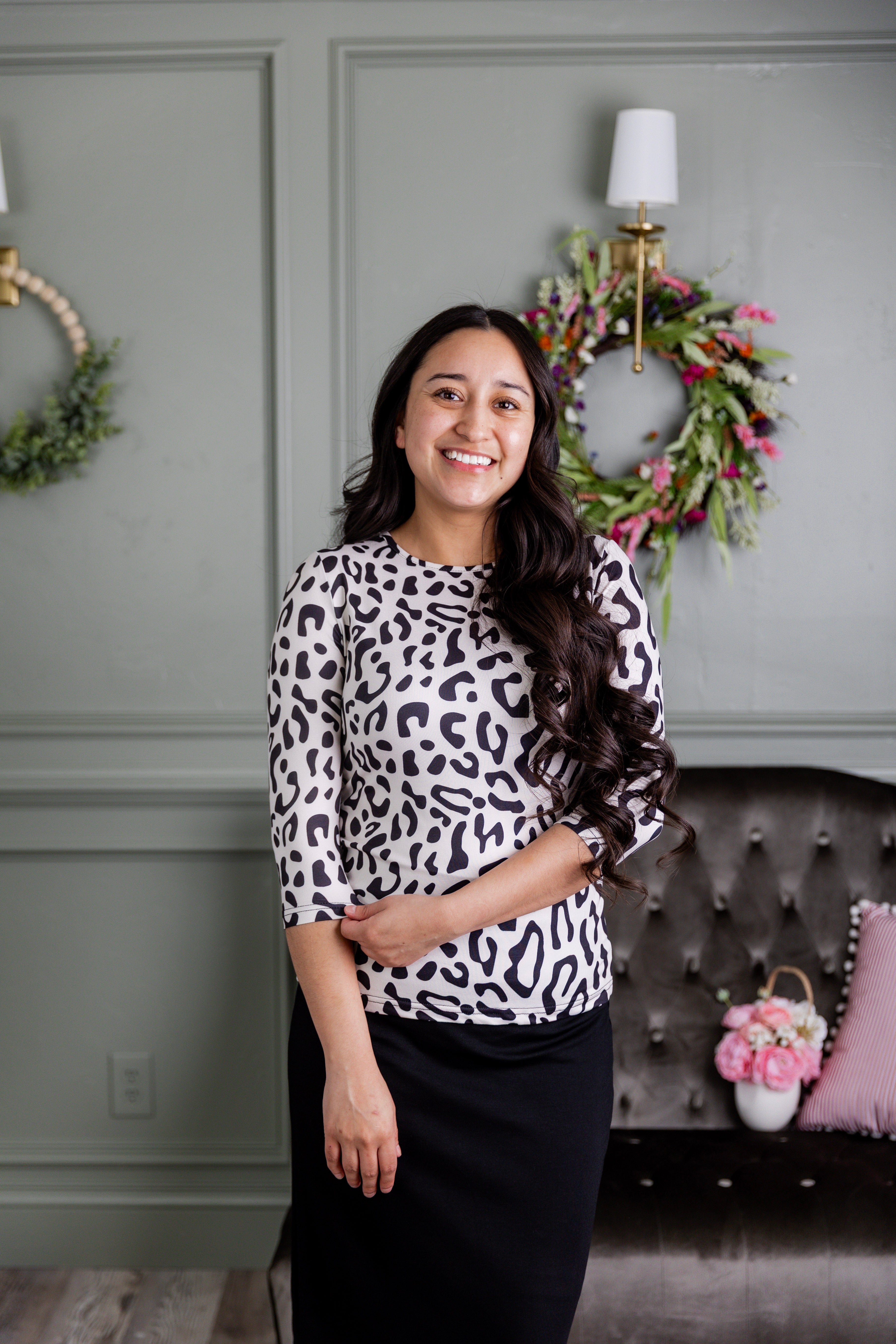 Model wearing Nuggles® 3/4 Essential Tee in Snow Leopard