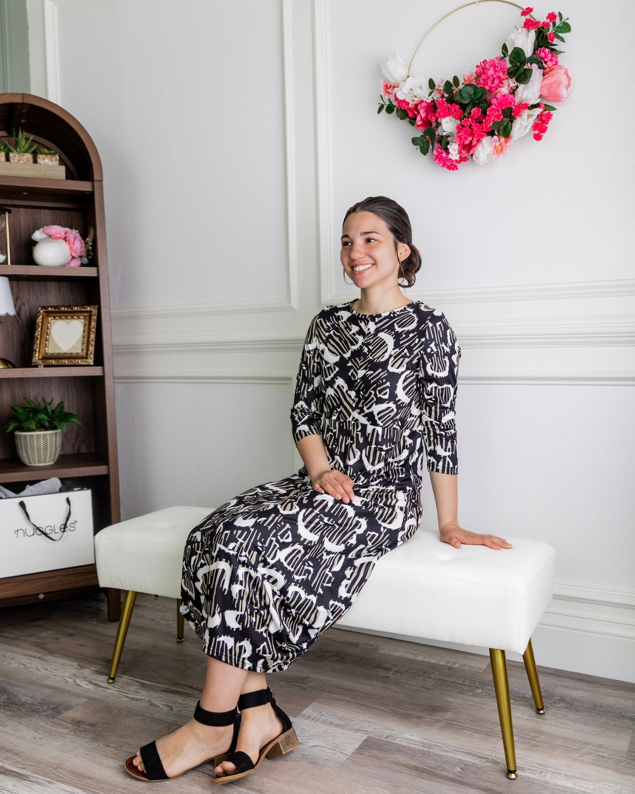 Model wearing Nuggles® Cindy Bubble Dress in Mocha Brushstroke