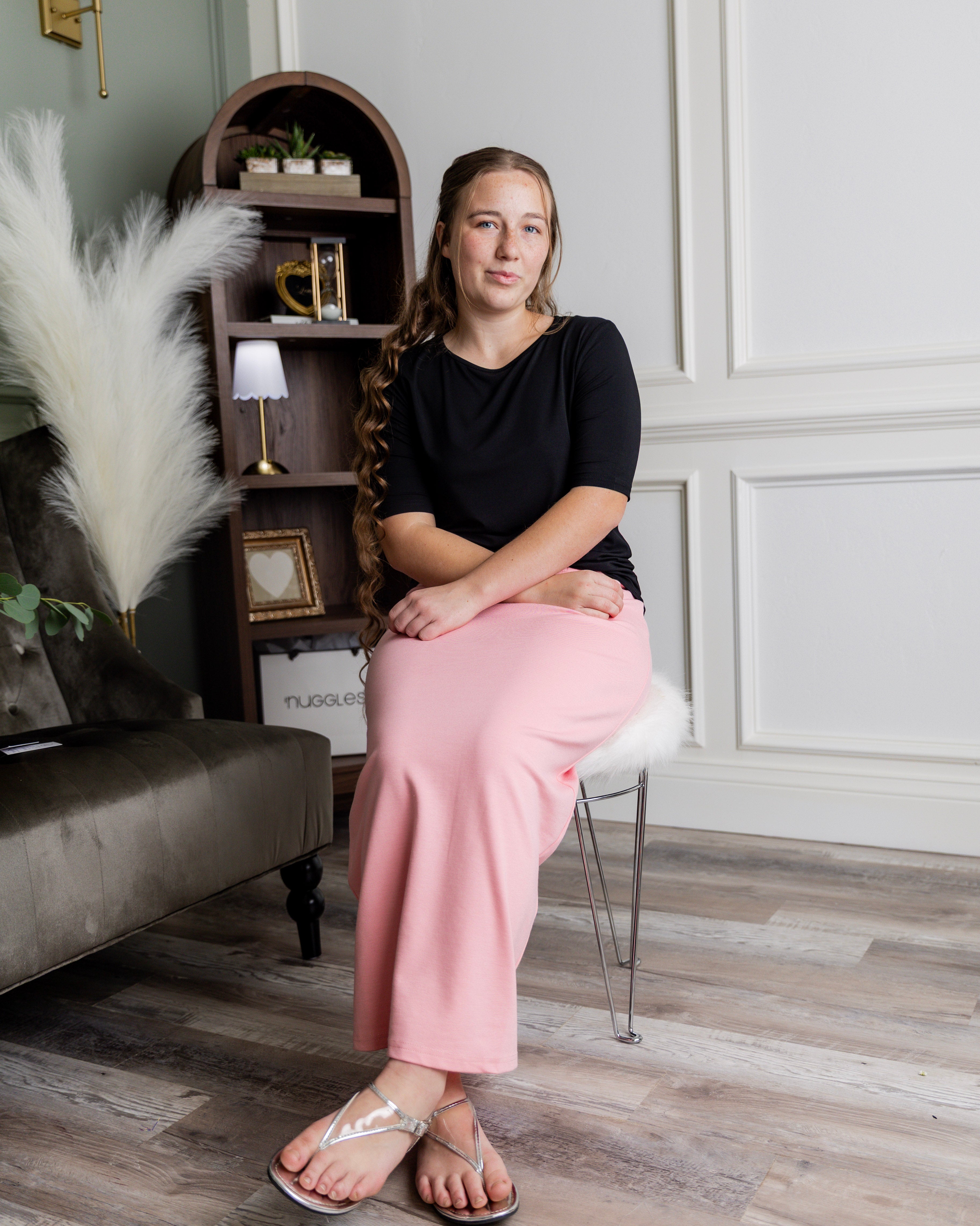 Nuggles® 34-inch classic skirt elastic waistband and straight silhouette