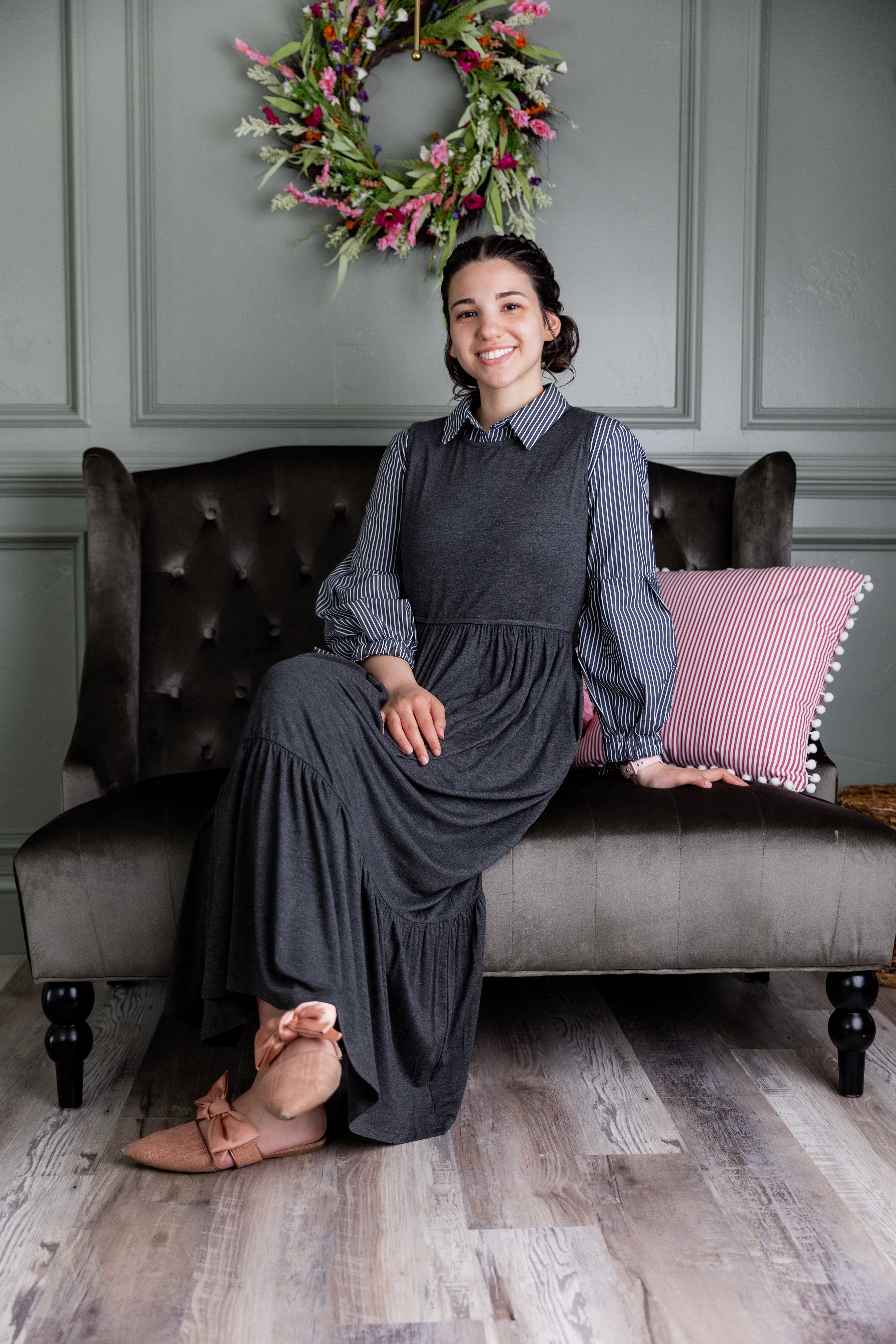 Model wearing the Nuggles® Riley Dress in Heather Gray