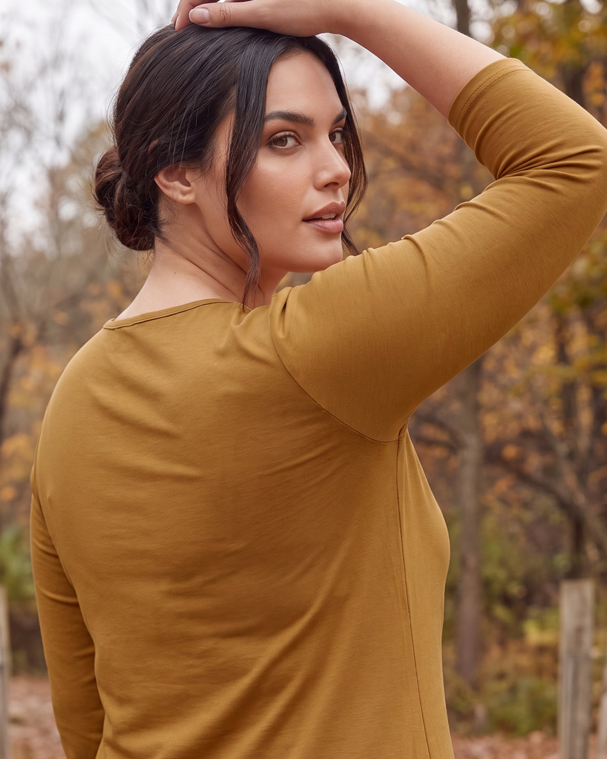 Model wearing Nuggles® Essential 3/4 Sleeve Tee in Camel