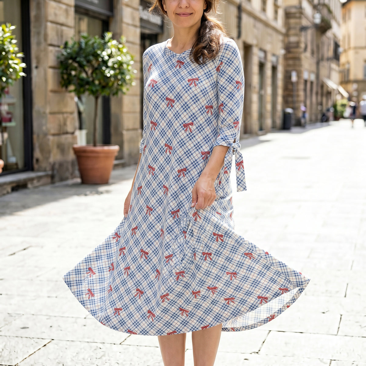 burberry women dress Floral Print Silk-Lined Mini – Bluefly Size:WOMEN / EU 42 / US 11 - 11.5 Model wears size UK Jen1/13 Multi Color Glitter Mesh