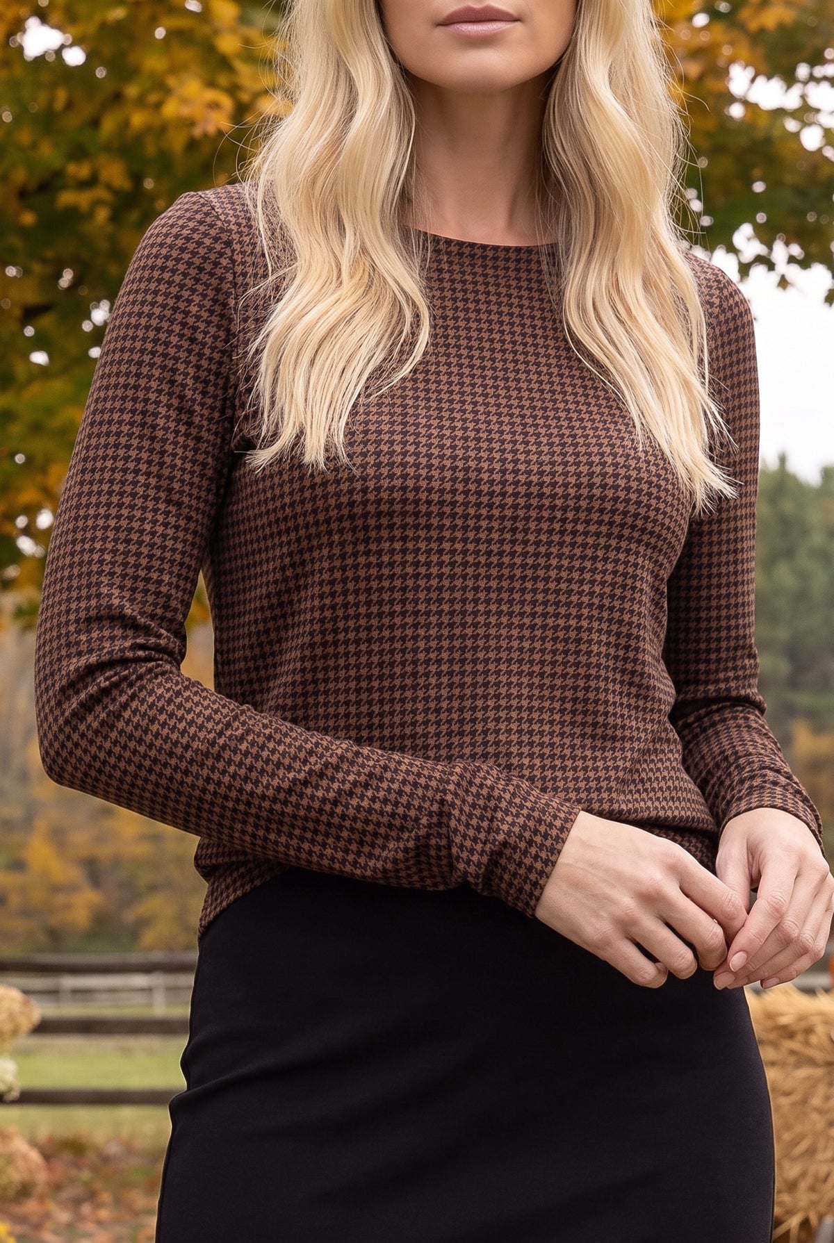 Model wearing Nuggles® Long Sleeve Essential Tee in Houndstooth