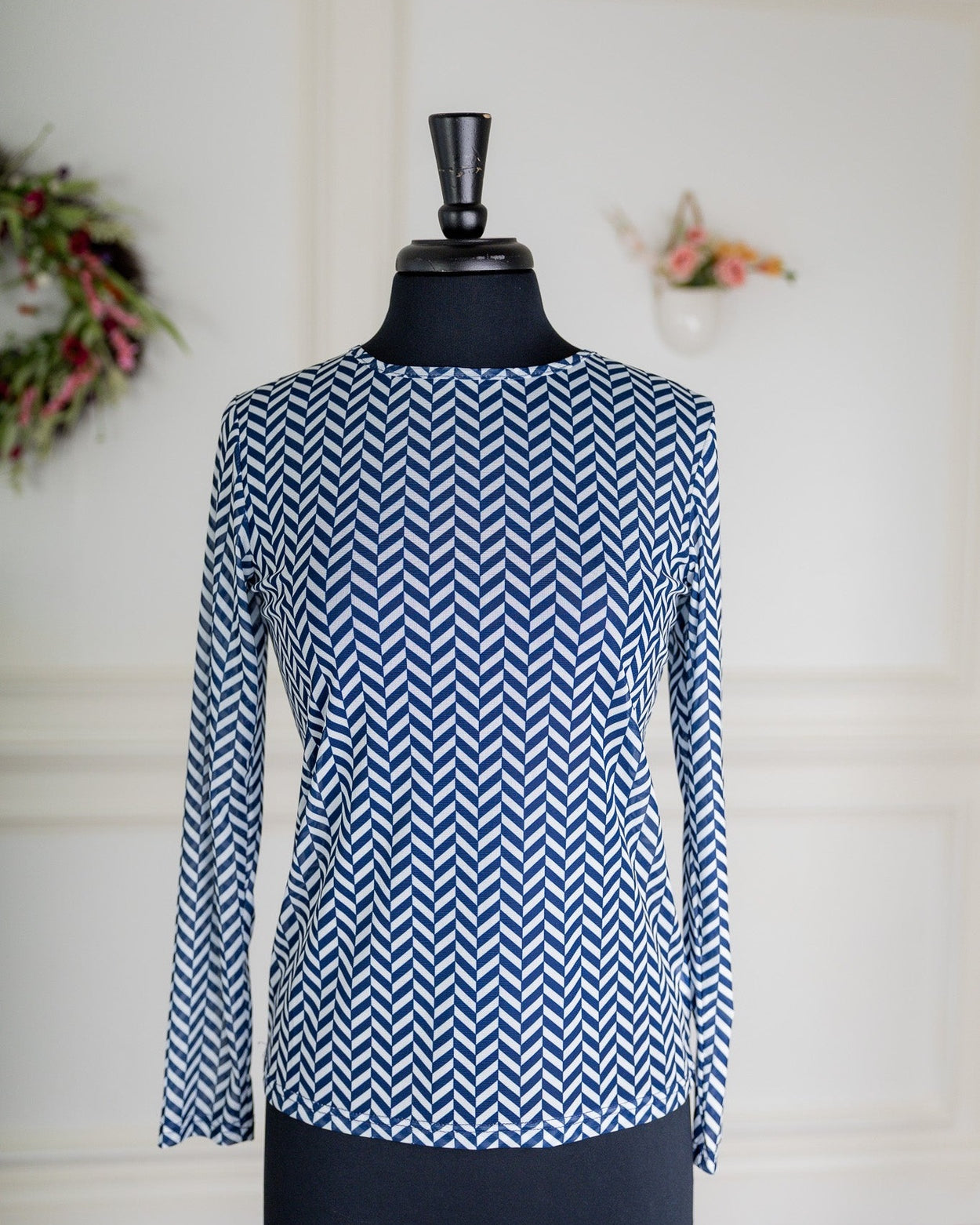 Girls' Mesh Tee in Blue & White Chevron - Final Sale nuggles-clothing