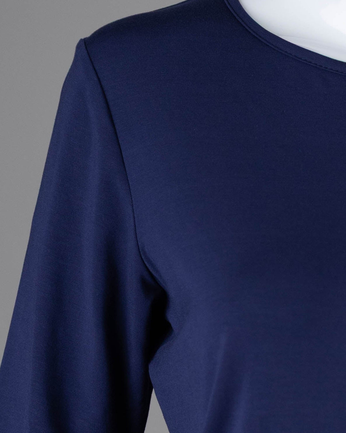 Model wearing Nuggles® Half Sleeve Essential Tee in Navy