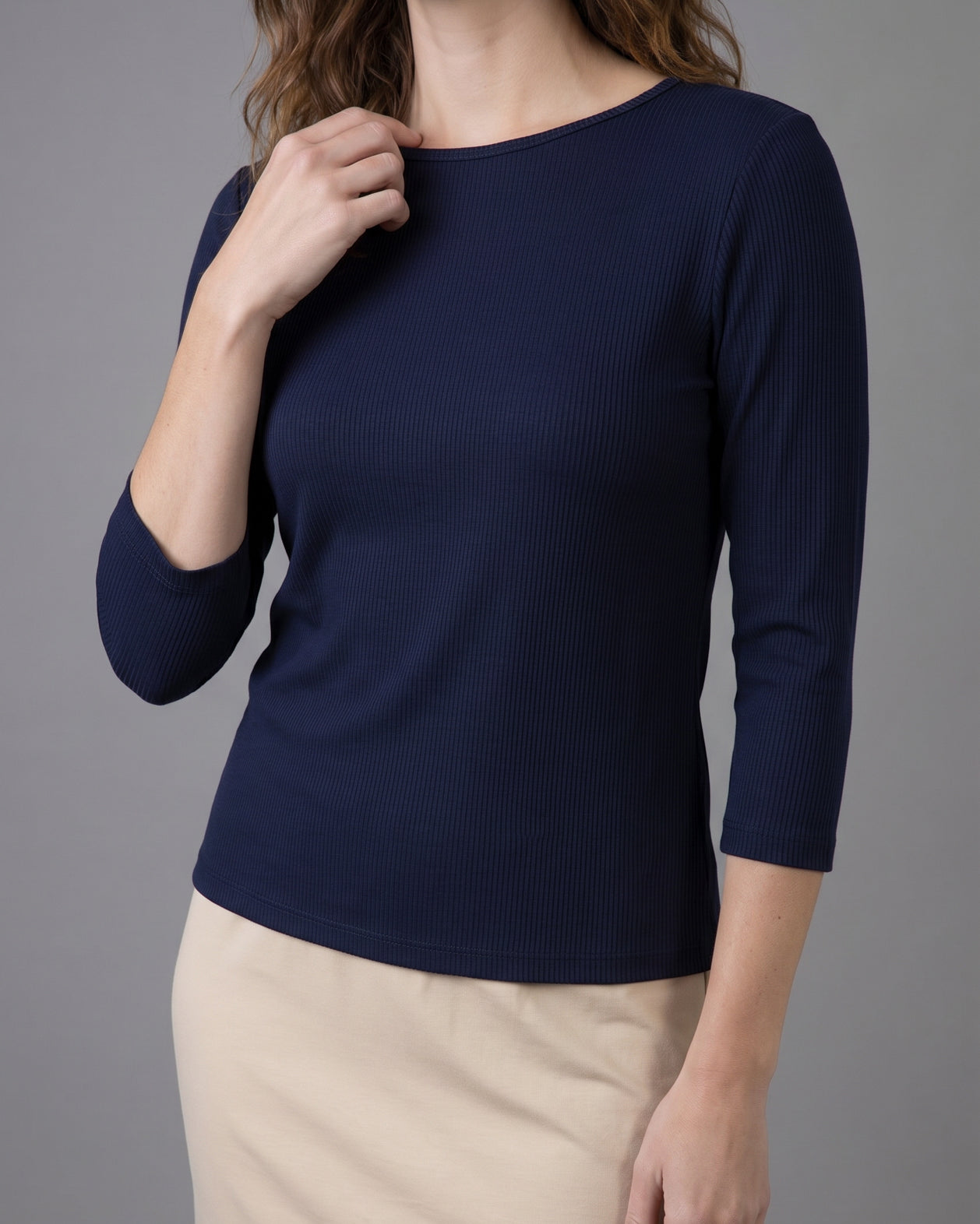 Model wearing Nuggles® 3/4 Essential Ribbed Tee in Navy