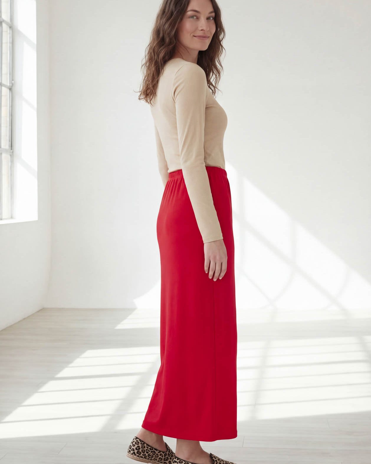 Model wearing Nuggles® 36" Classic Skirt in Red