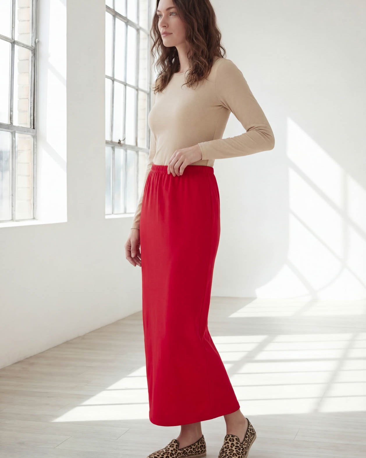 Model wearing Nuggles® 36" Classic Skirt in Red