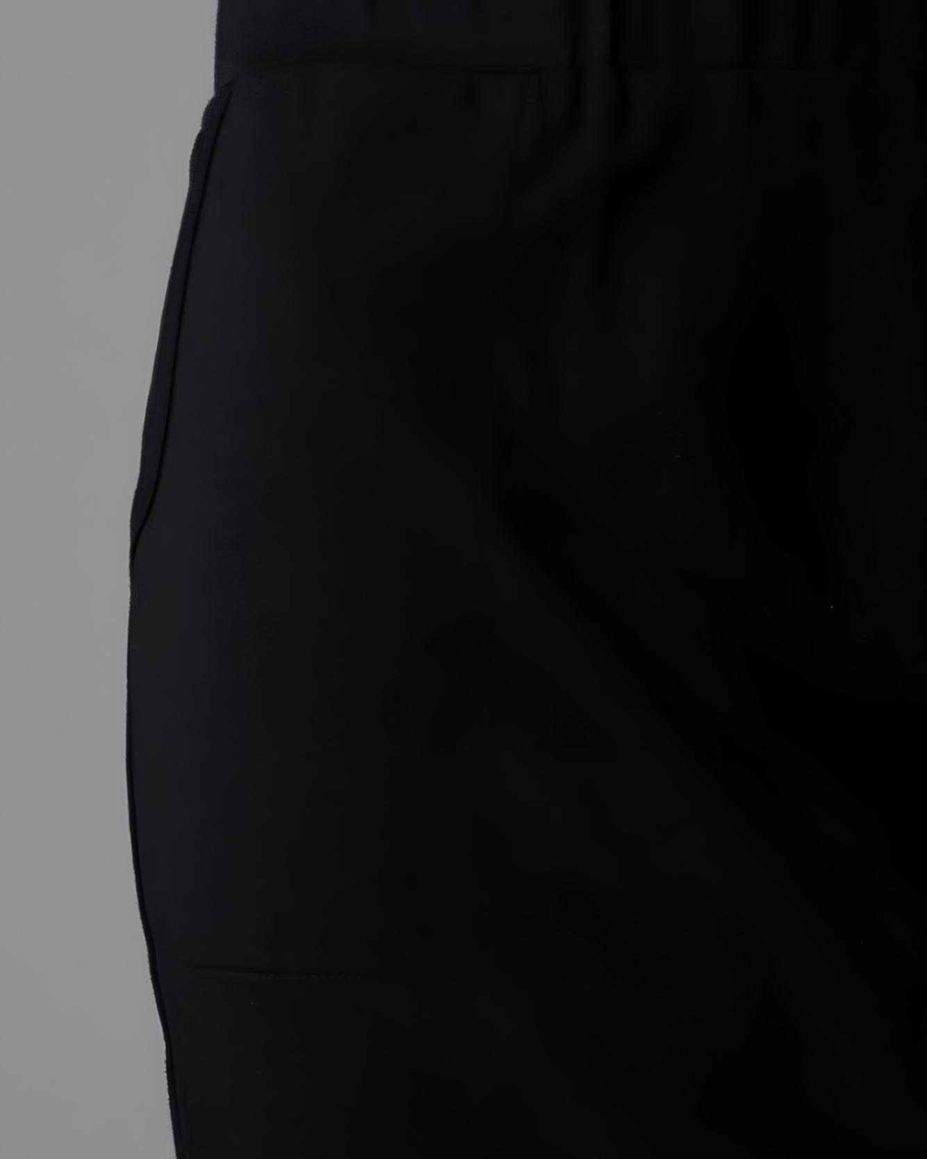 Model wearing Nuggles® 31" Pocket Classic Skirt in Black