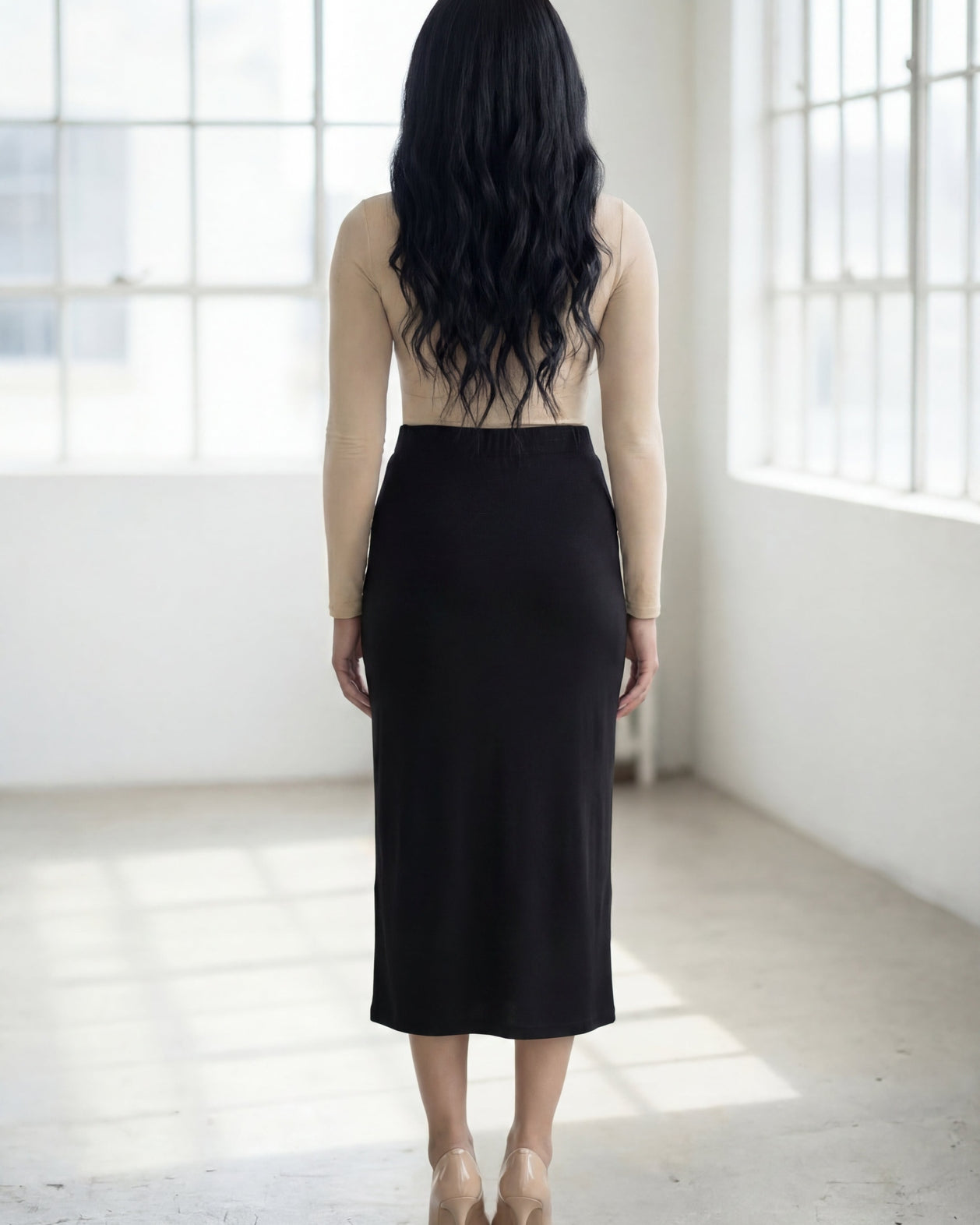 31" Lightweight Lined Pencil Skirt in Black nuggles-clothing