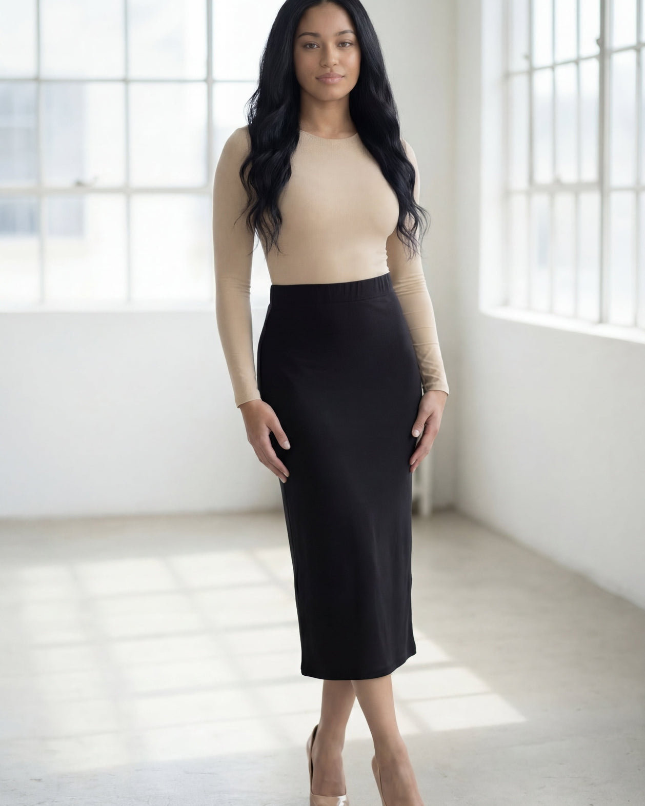 31" Lightweight Lined Pencil Skirt in Black nuggles-clothing