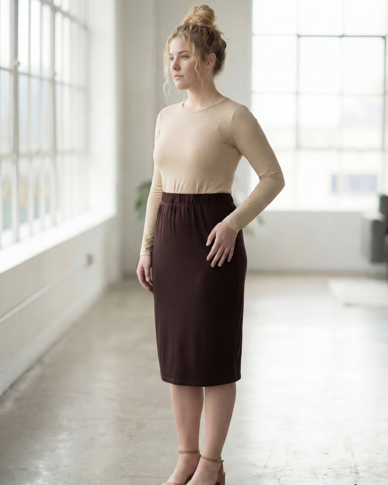 27" Lightweight Lined Pencil Skirt in Brown nuggles-clothing