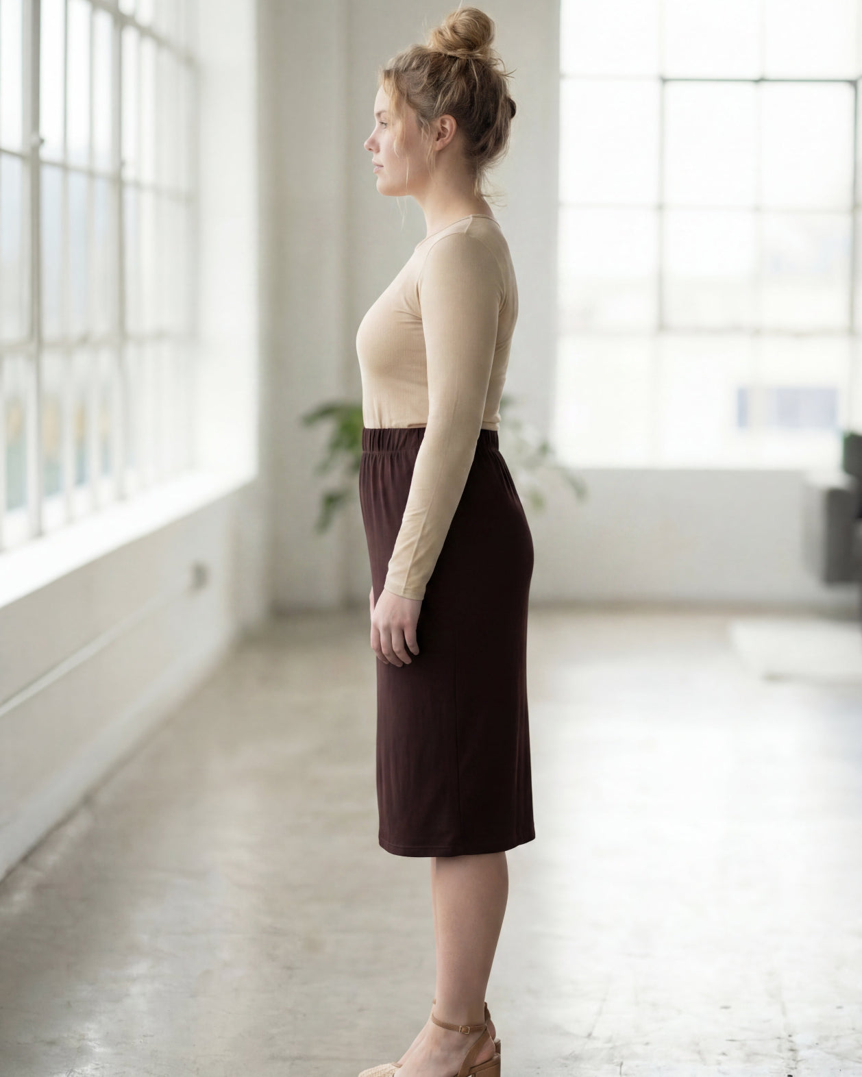 27" Lightweight Lined Pencil Skirt in Brown nuggles-clothing