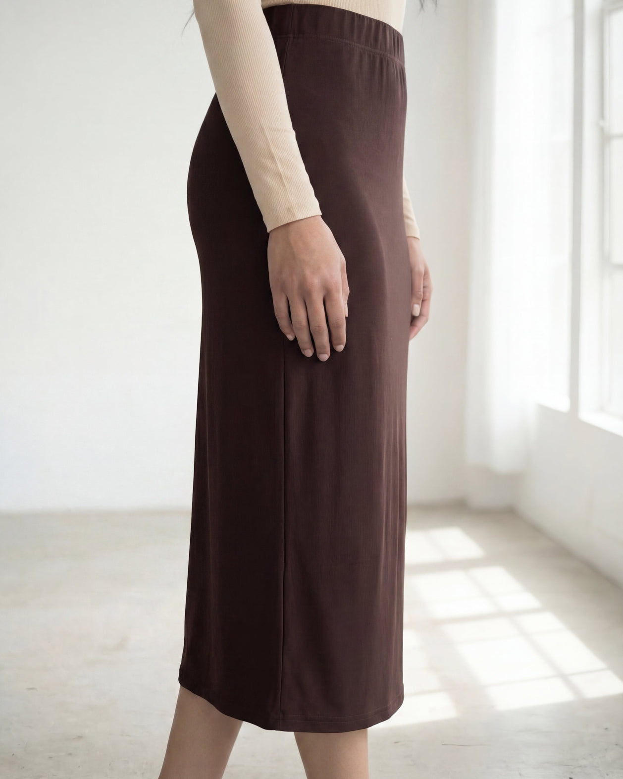 31" Lightweight Lined Pencil Skirt in Brown nuggles-clothing