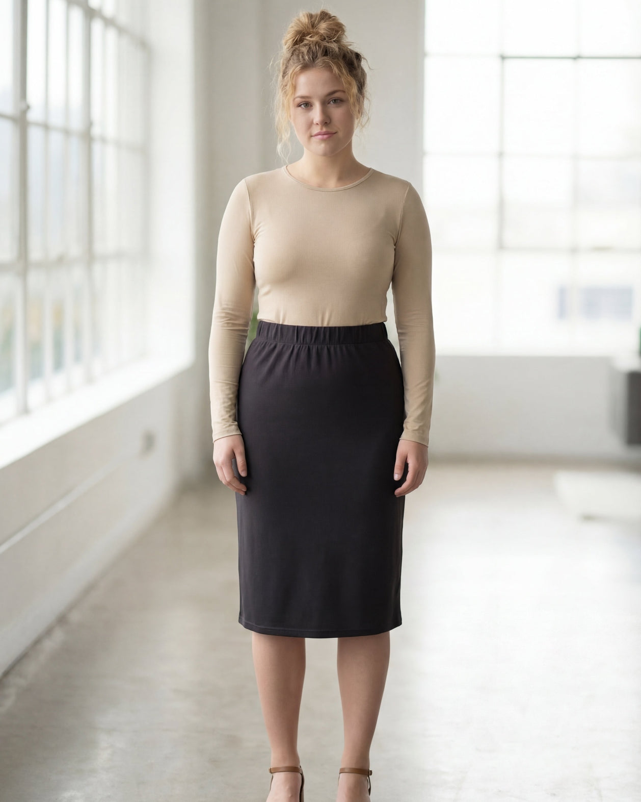 27" Lightweight Lined Pencil Skirt in Steel Grey nuggles-clothing