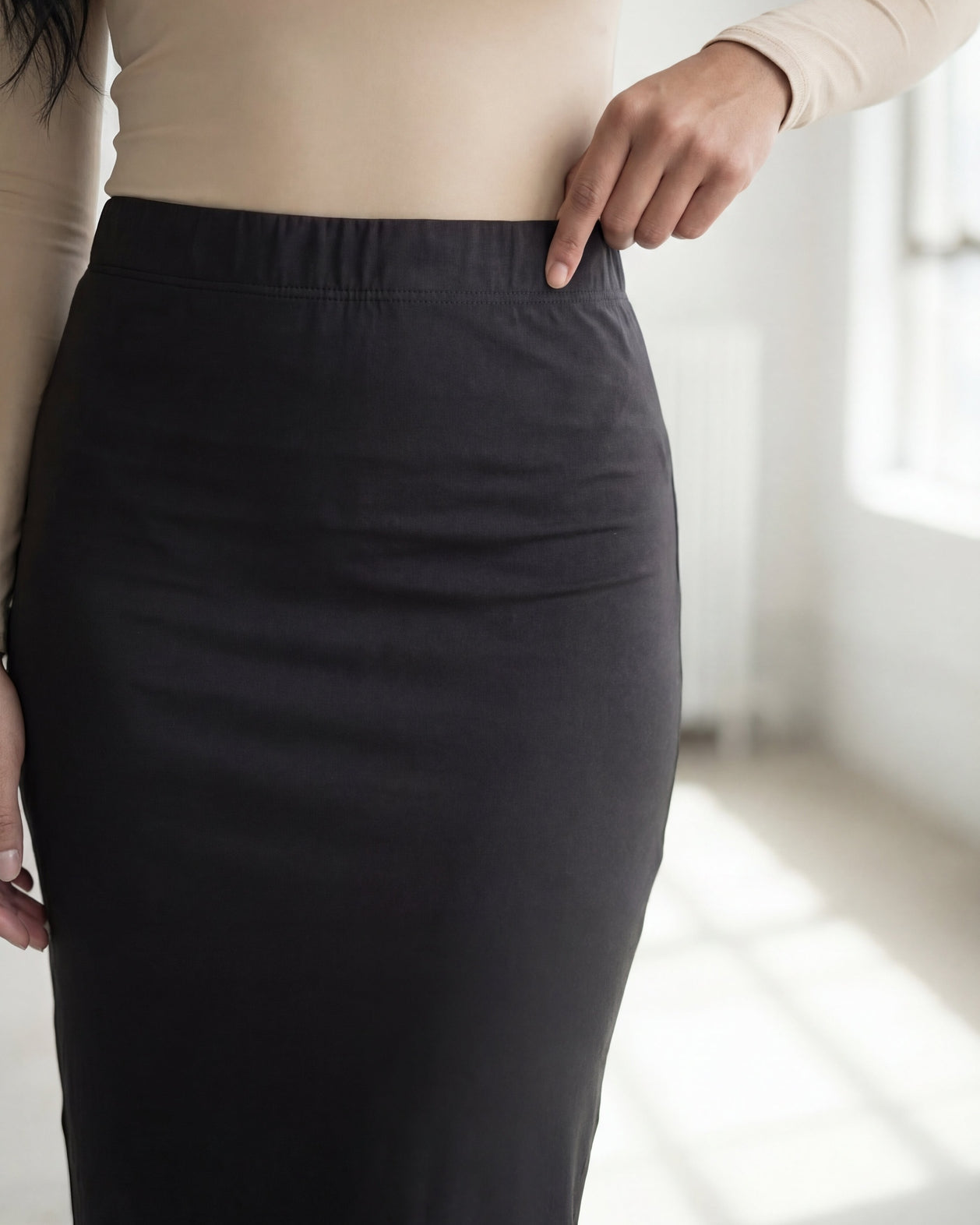31" Lightweight Lined Pencil Skirt in Steel Grey nuggles-clothing