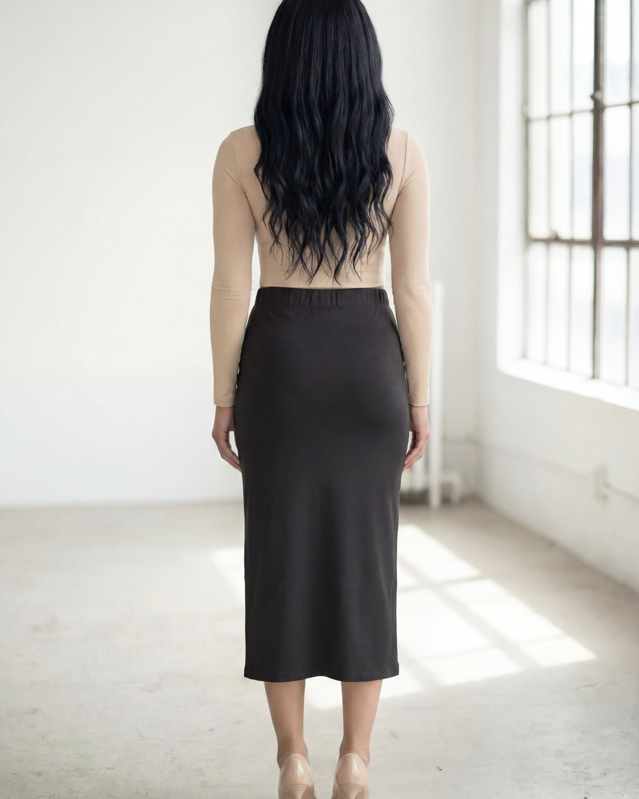 31" Lightweight Lined Pencil Skirt in Steel Grey nuggles-clothing