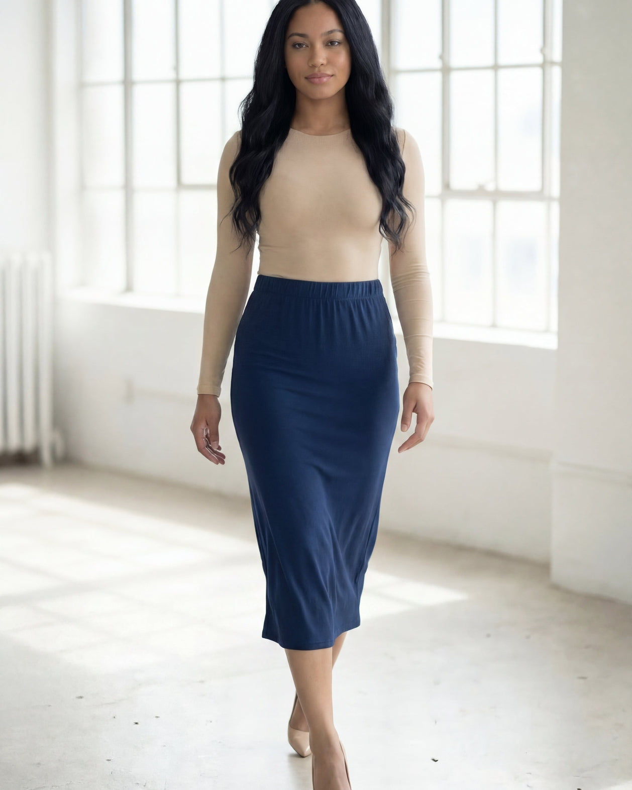 31" Lightweight Lined Pencil Skirt in Navy nuggles-clothing