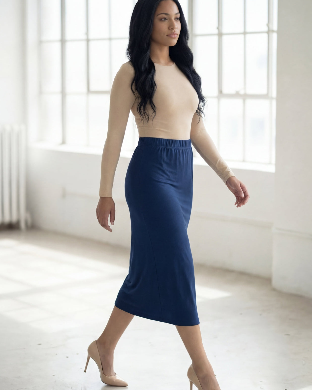31" Lightweight Lined Pencil Skirt in Navy nuggles-clothing