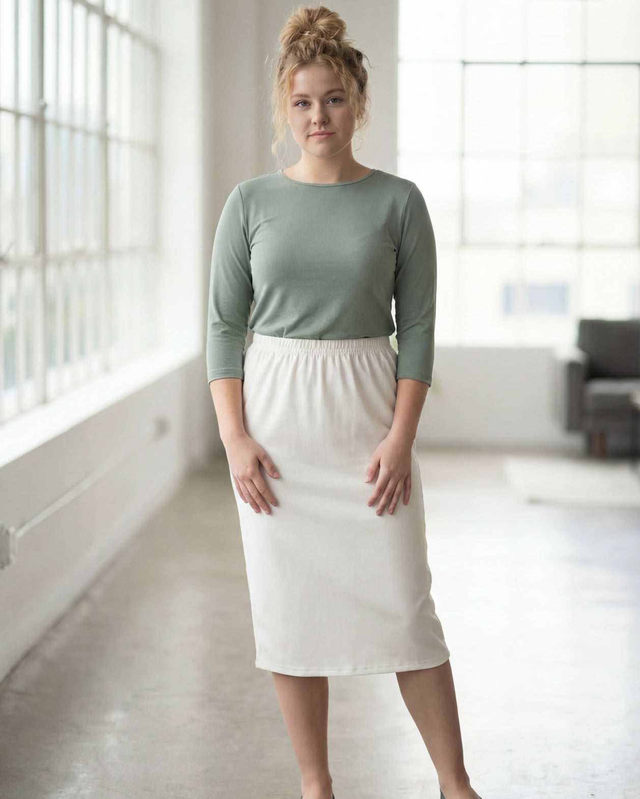 Model wearing Nuggles® 27" Classic Skirt in Off White