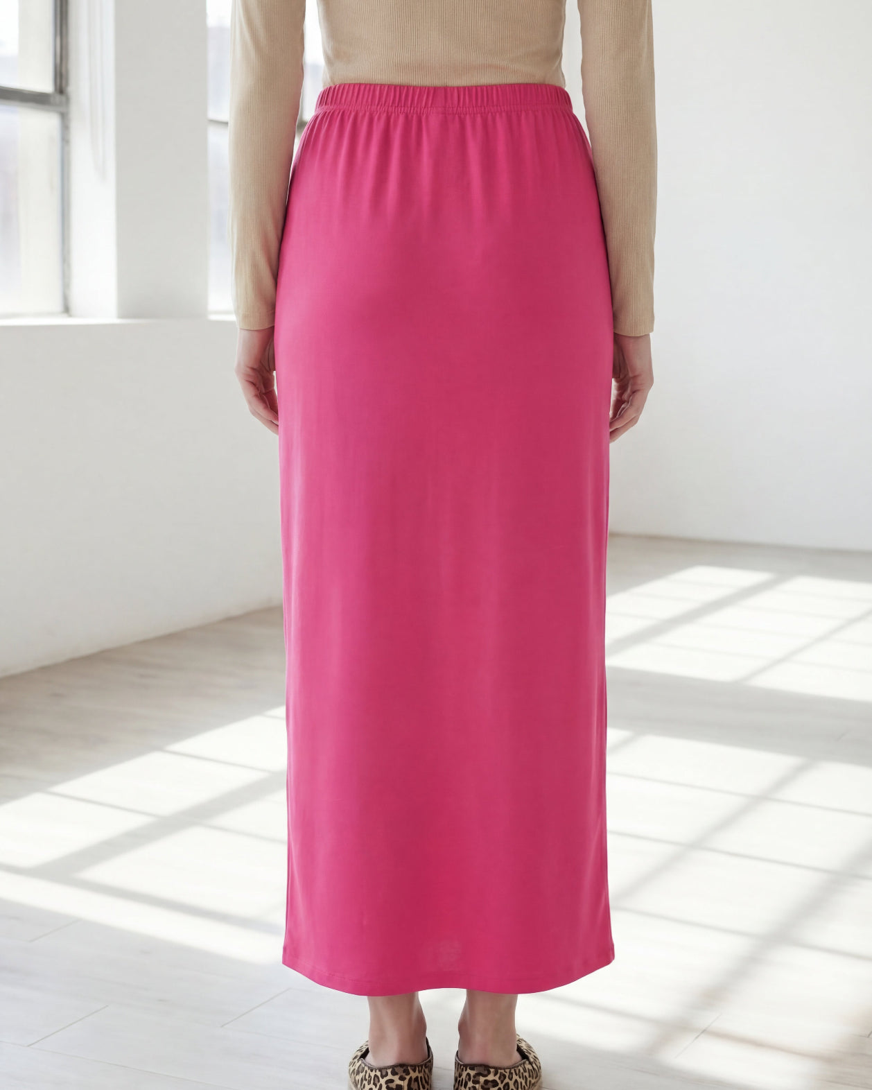 Model wearing Nuggles® 36" Classic Skirt in Pink