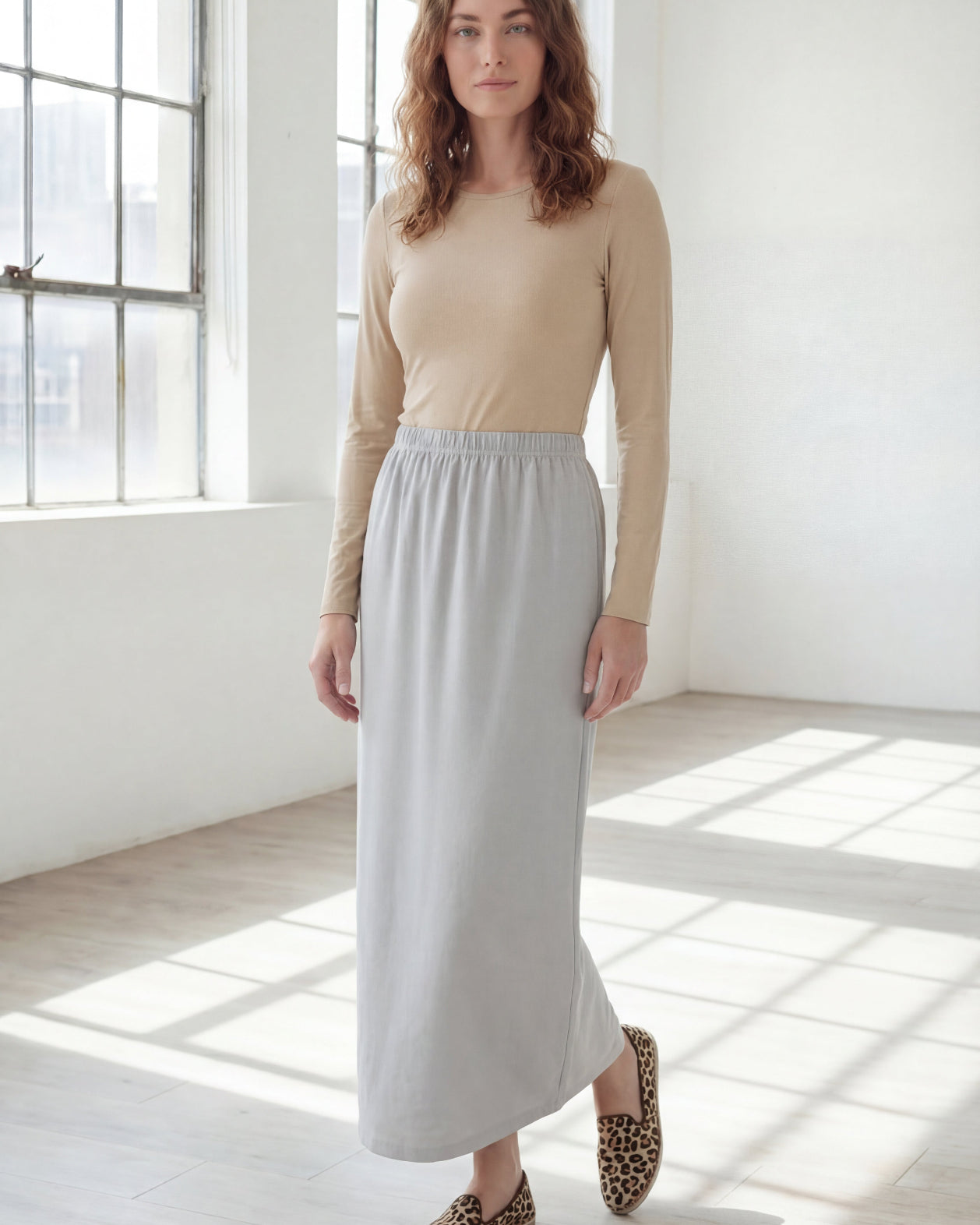 Model wearing Nuggles® 36" Classic Skirt in Silver