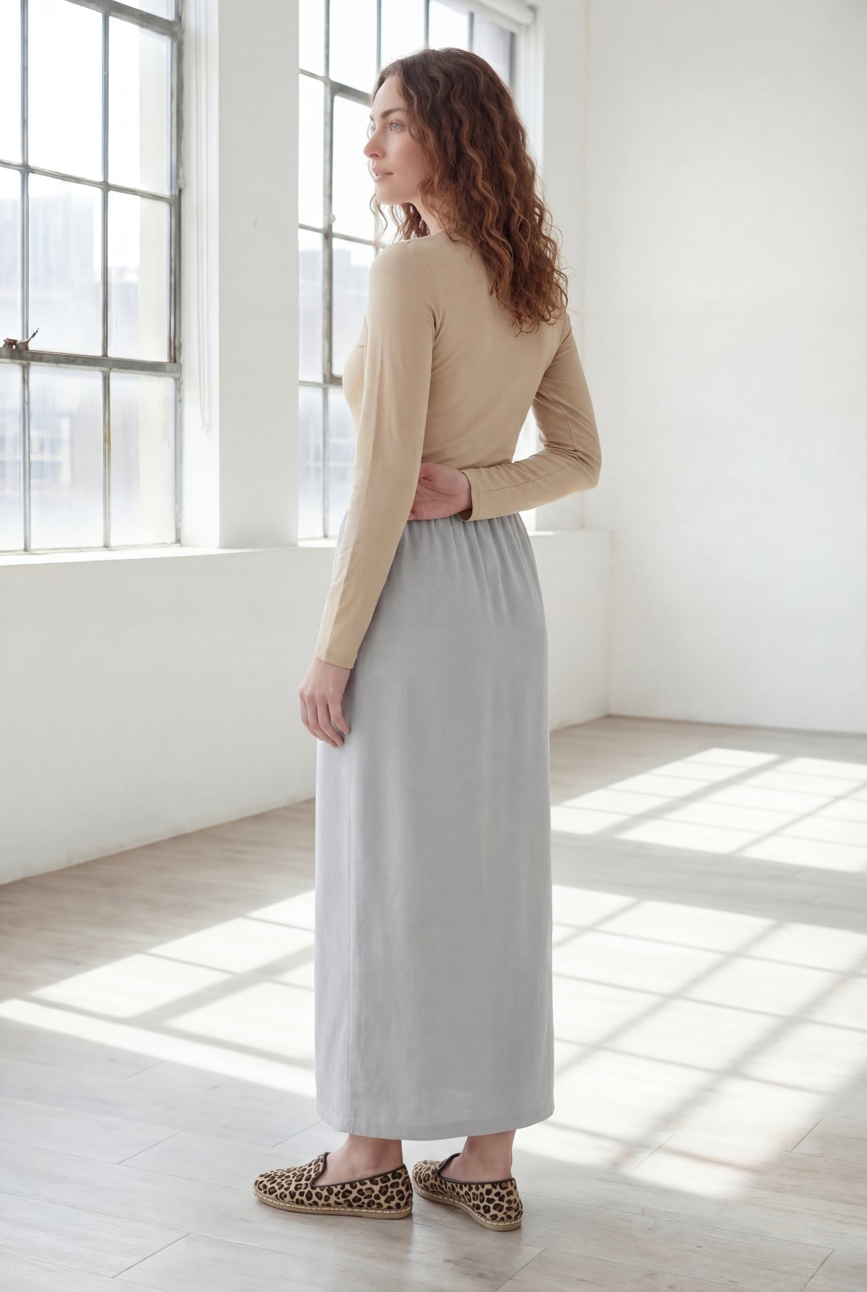 Model wearing Nuggles® 36" Classic Skirt in Silver