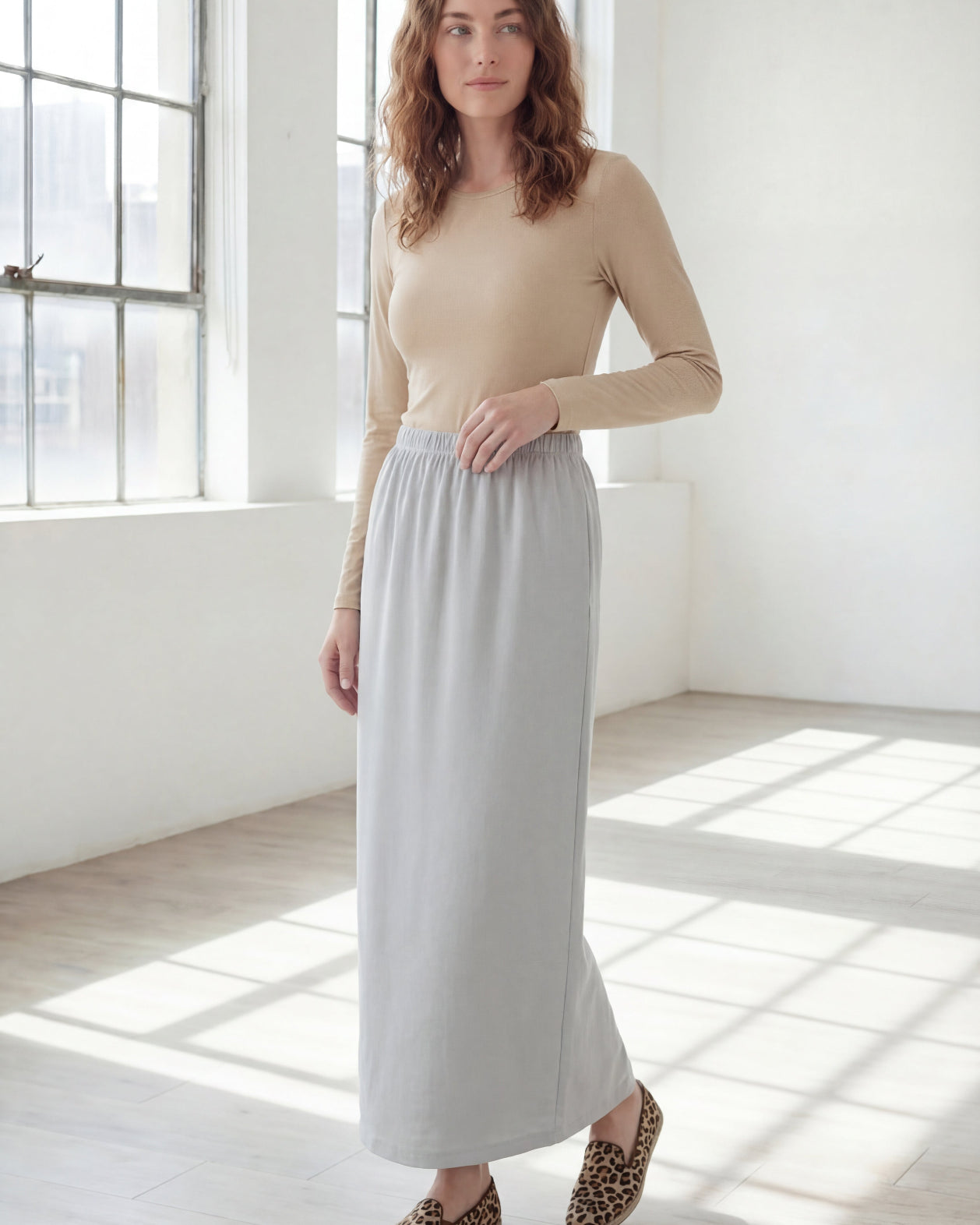 Model wearing Nuggles® 36" Classic Skirt in Silver