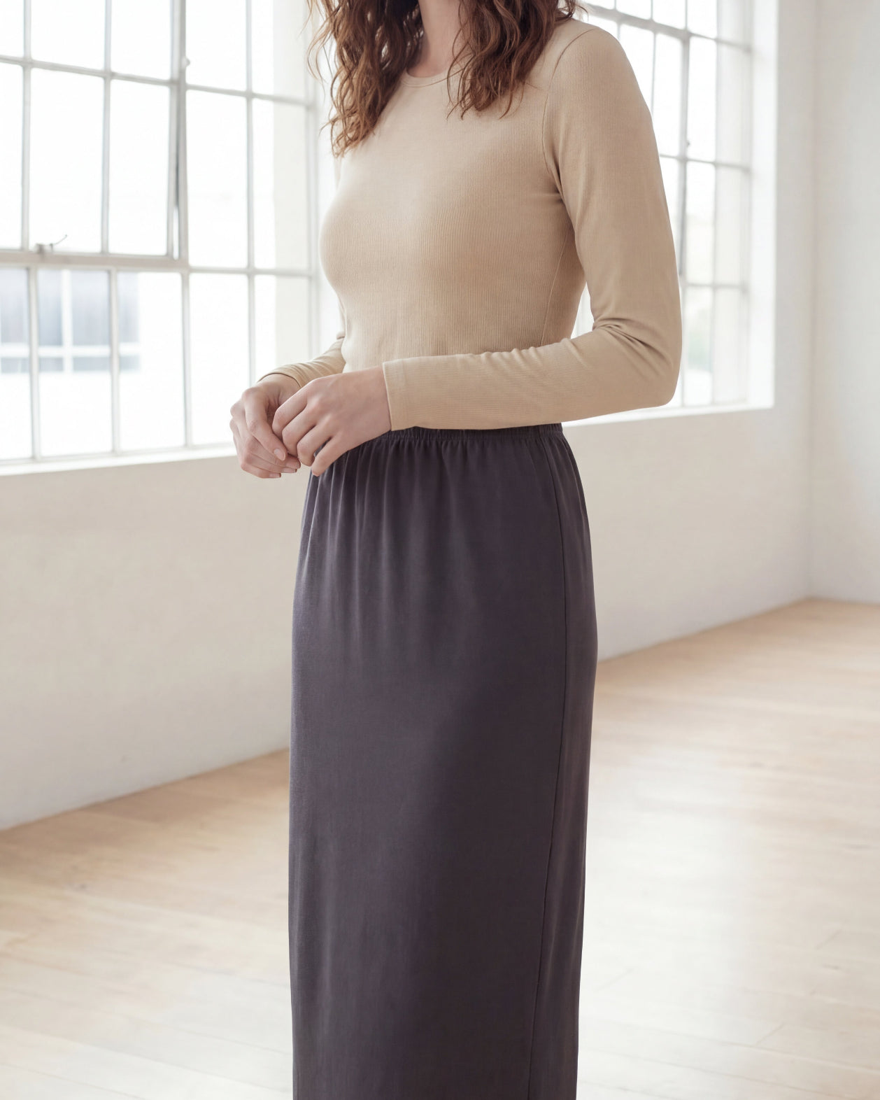 Model wearing Nuggles® 36" Classic Skirt in Steel Gray