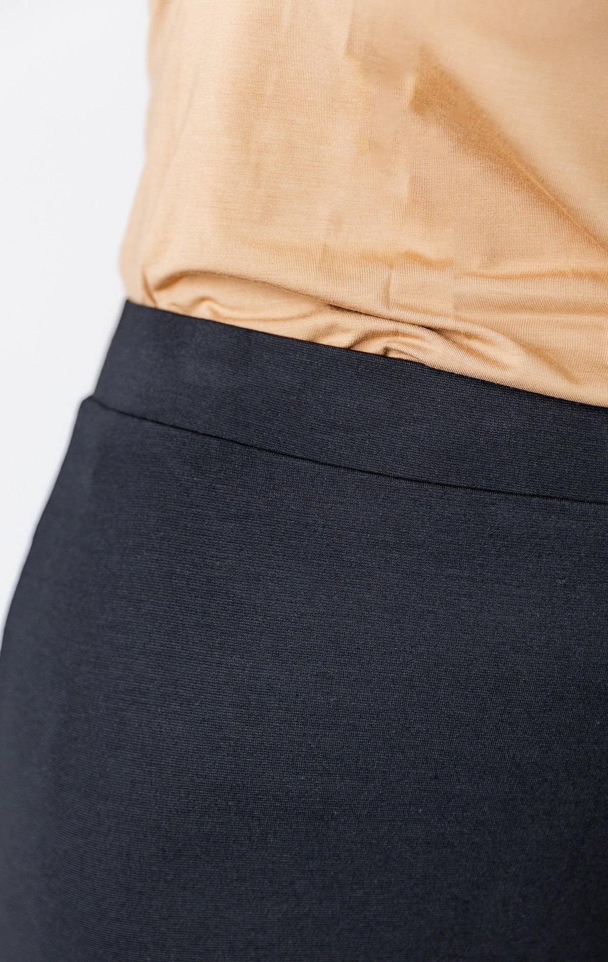 A skirt with a wide elastic waistband that has a lot of stretch and comfort.