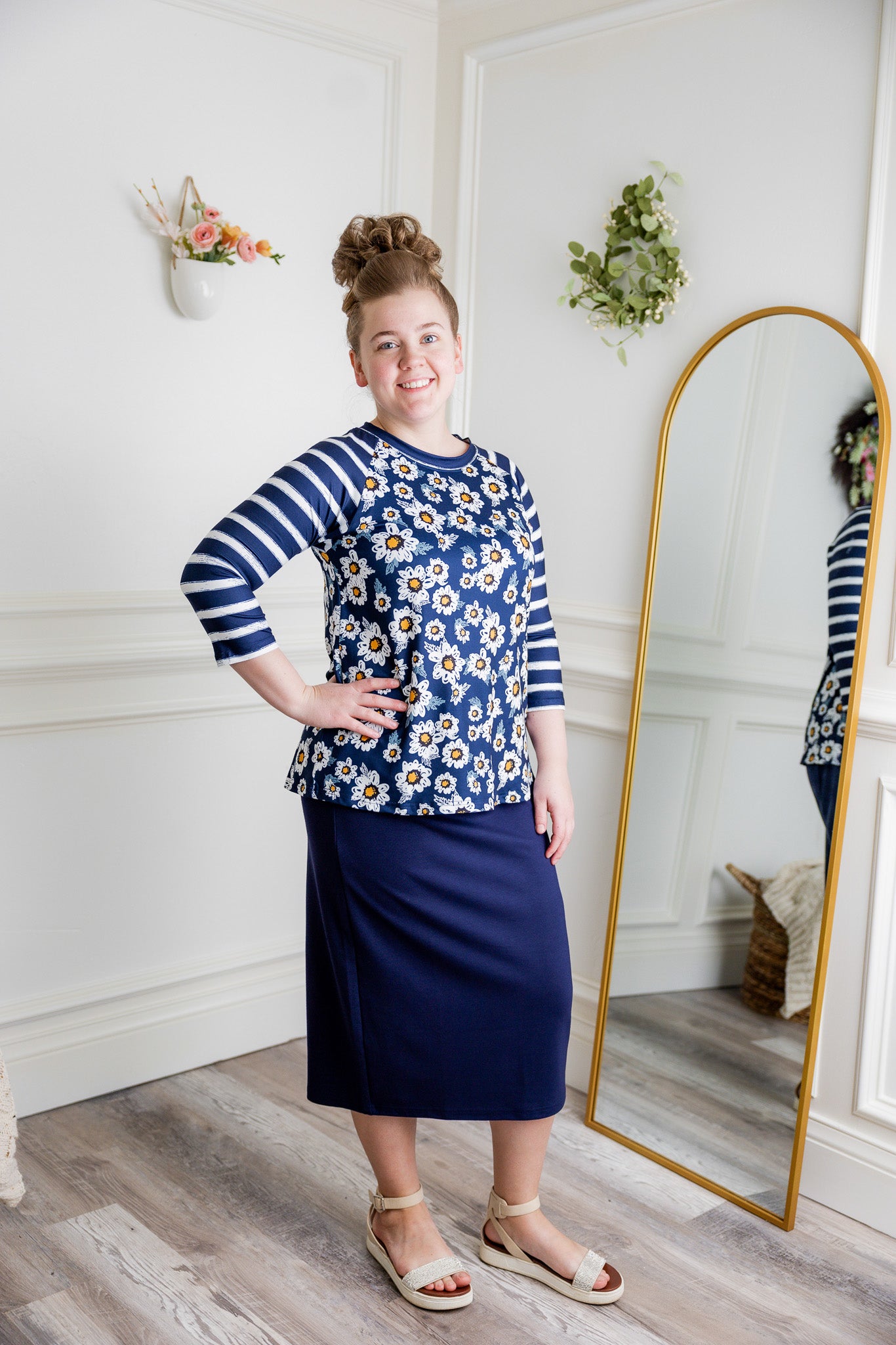 3/4 sleeve modest top contrasting prints