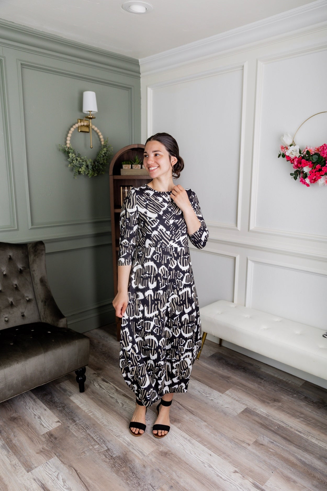 Model wearing Nuggles®  Cindy Bubble Dress in Mocha Brushstroke 